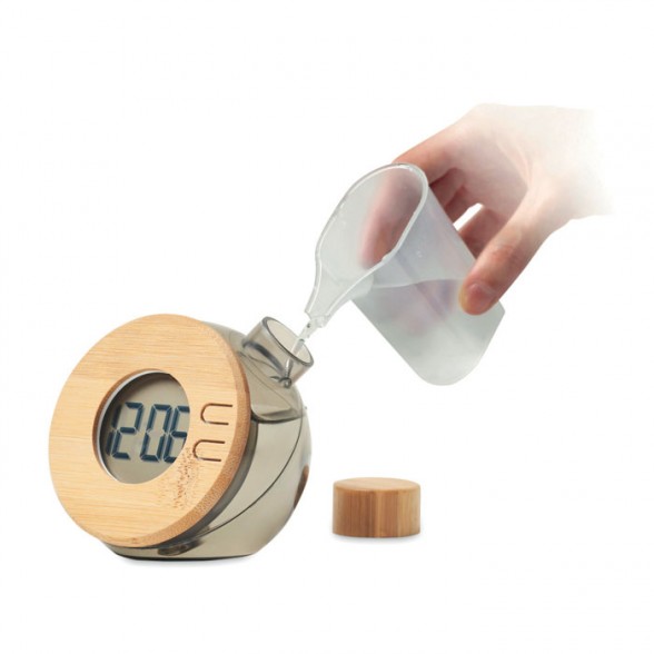 Reloj LCD de bambú funciona con agua